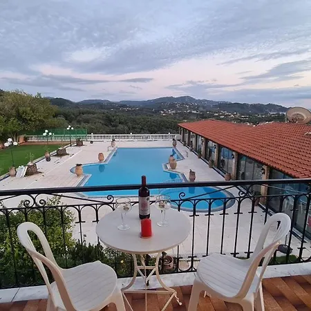 Bed & Breakfast Voula 3*